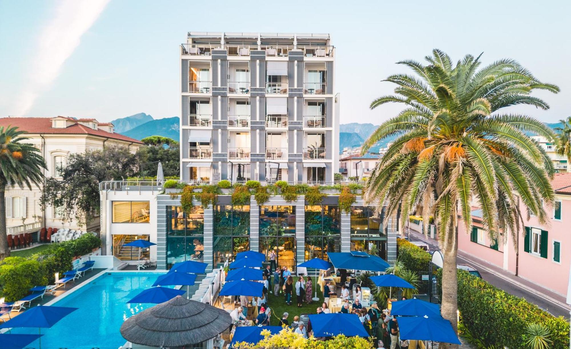 Hotel Excelsior Marina di Massa Luaran gambar