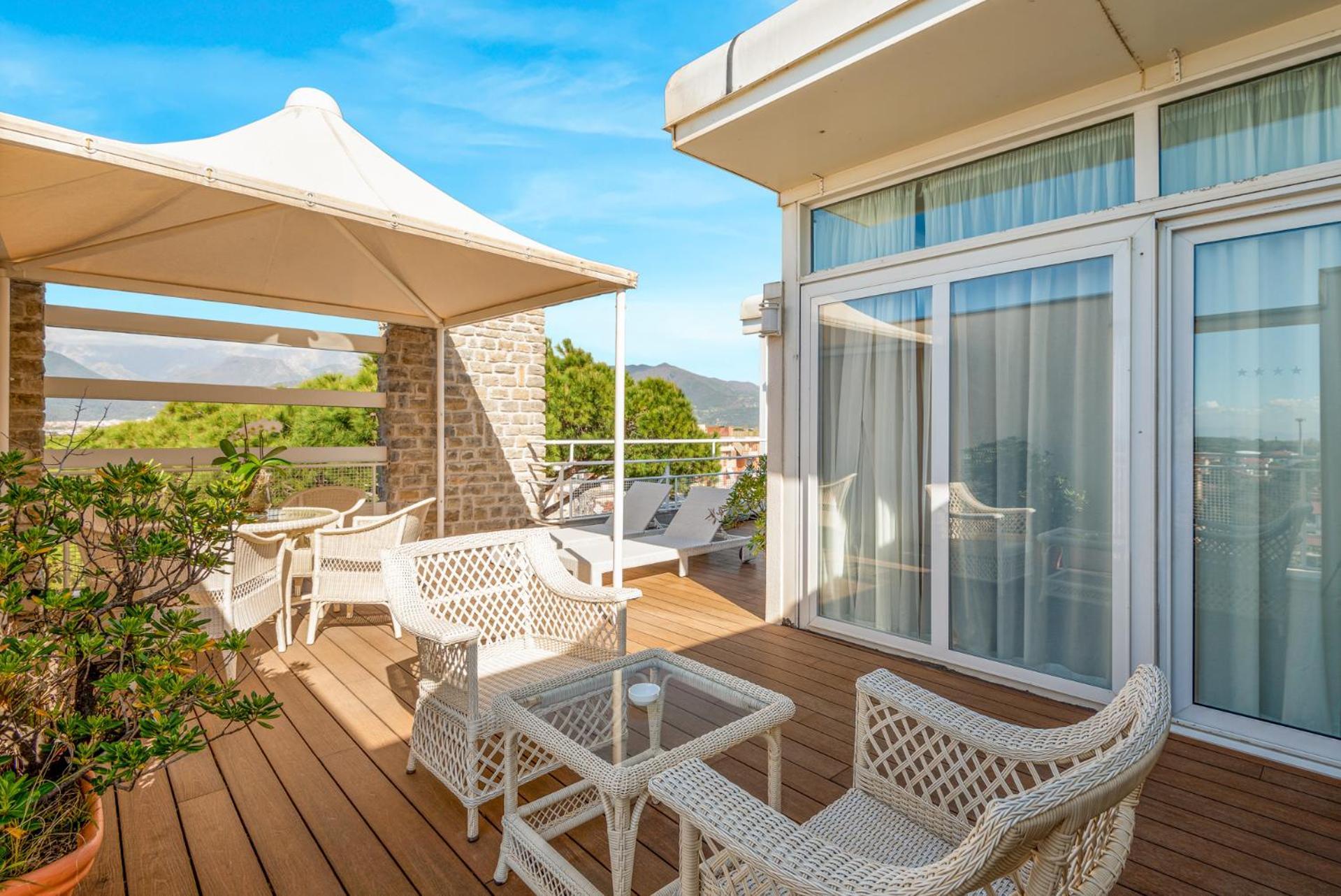 Hotel Excelsior Marina di Massa Luaran gambar