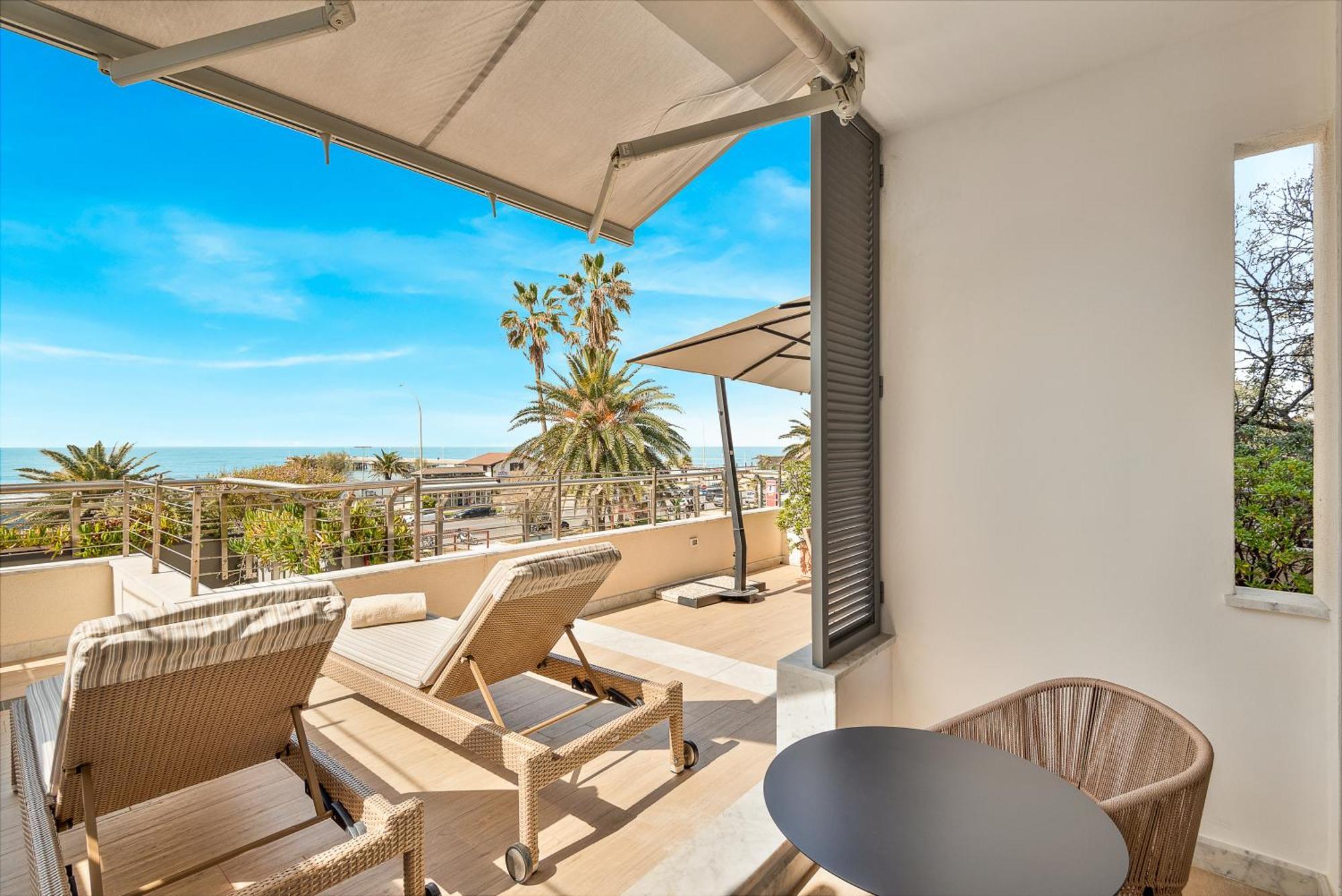 Hotel Excelsior Marina di Massa Luaran gambar