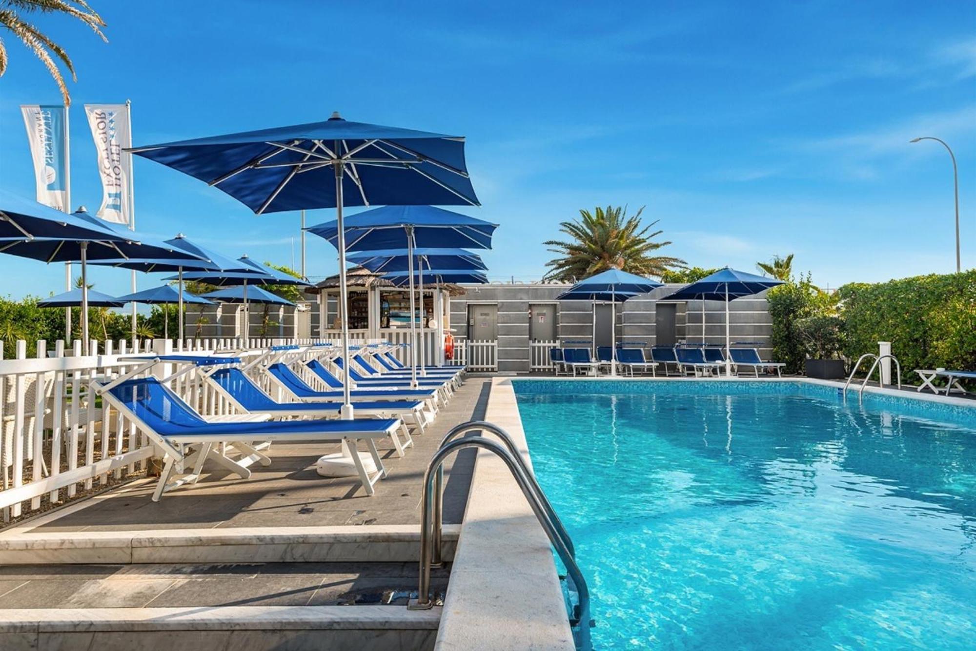 Hotel Excelsior Marina di Massa Luaran gambar