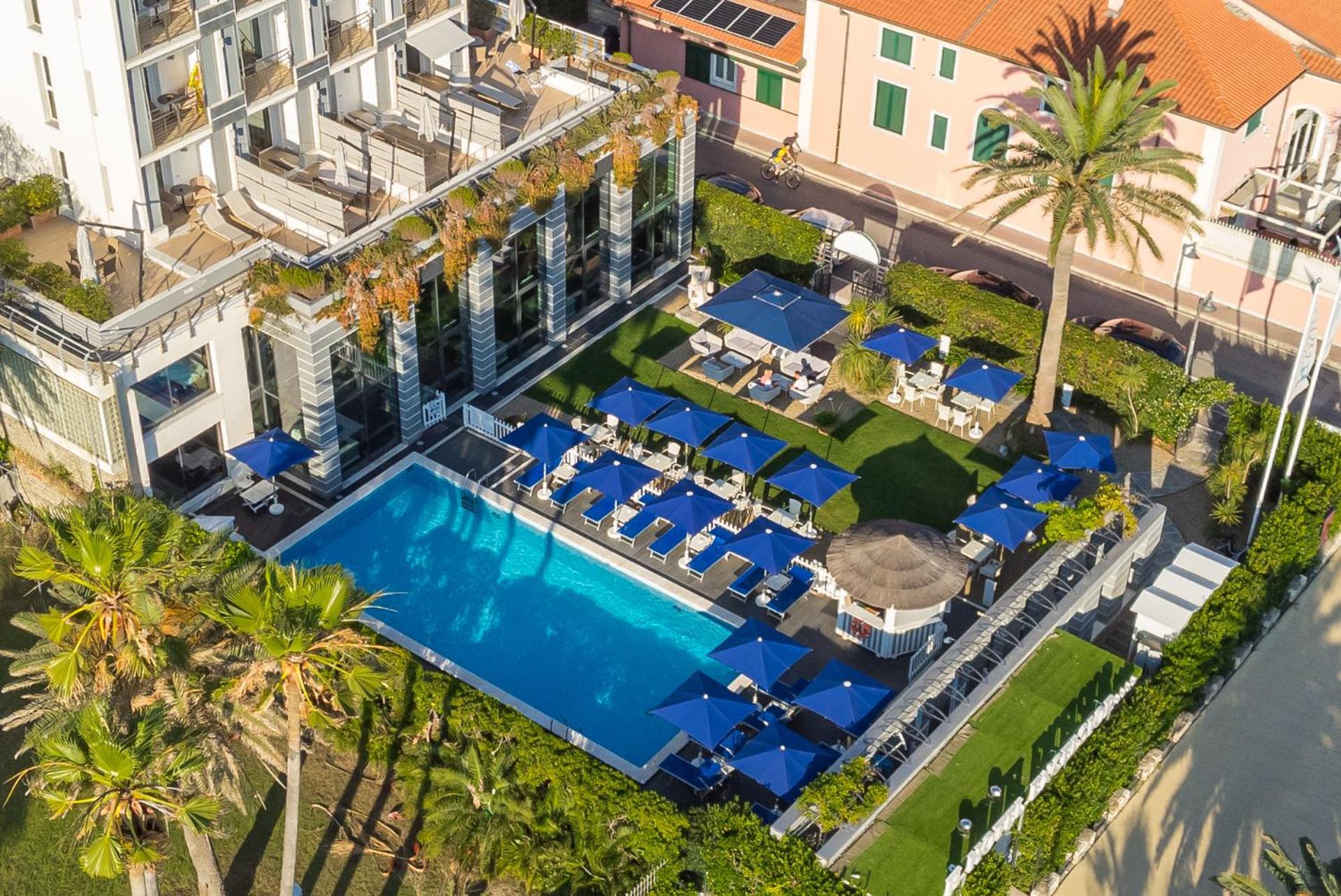 Hotel Excelsior Marina di Massa Luaran gambar