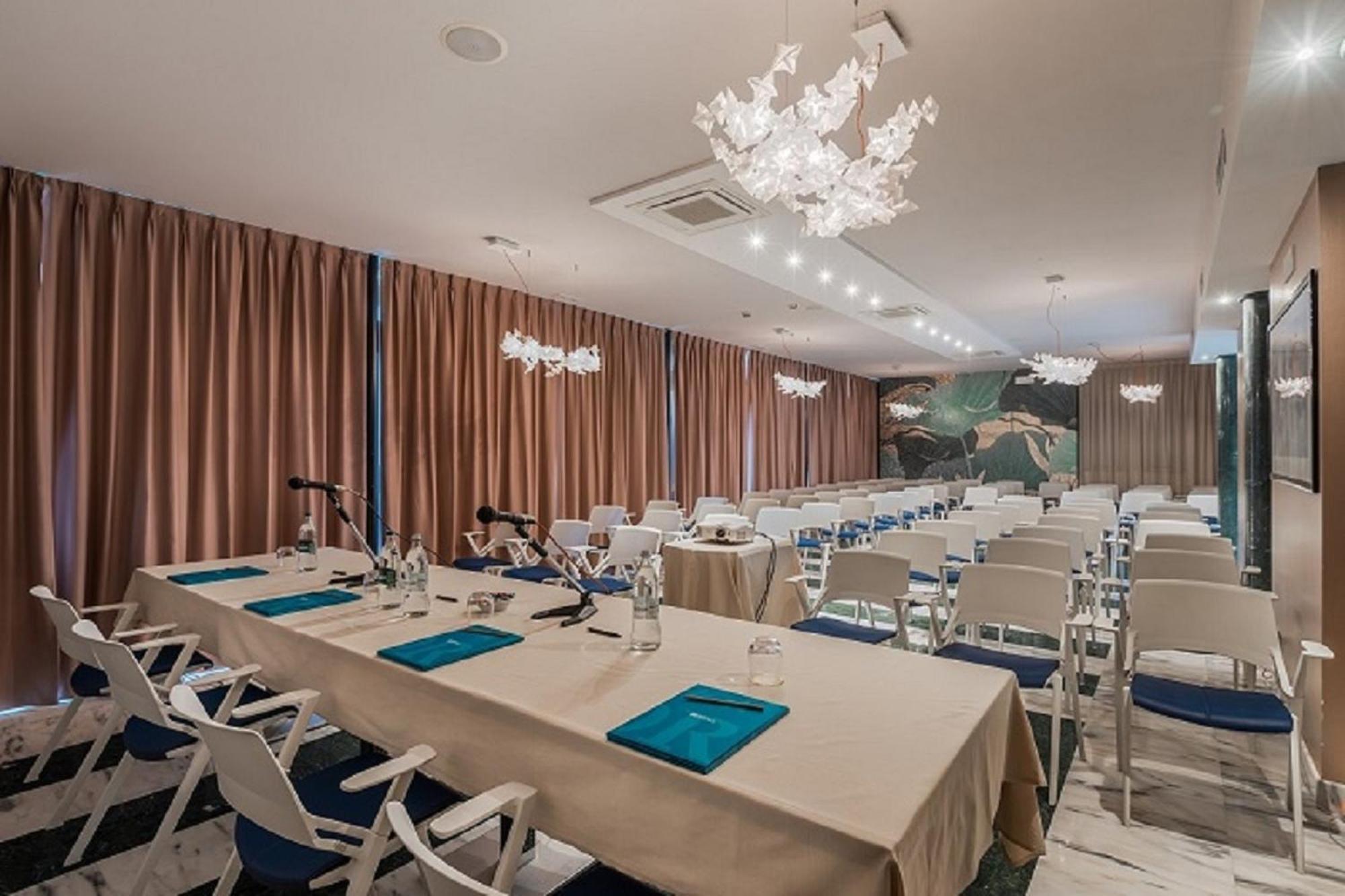 Hotel Excelsior Marina di Massa Luaran gambar